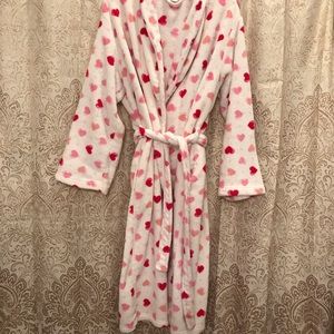 ♥️♥️♥️Super soft heart bath robe!!! ♥️♥️♥️